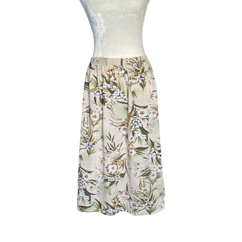Blair cream green and white floral flowy pull on skirt women's size medium